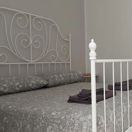 לינה וארוחת בוקר Lovehome