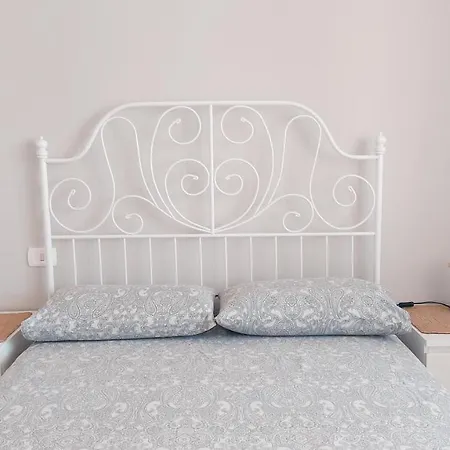 לינה וארוחת בוקר Lovehome